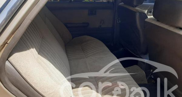 NISSAN TRAD SUNNY 1988