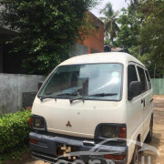 MITSUBISHI MINICAB 1999