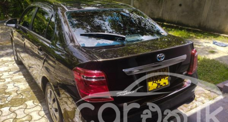 TOYOTA AXIO 2015