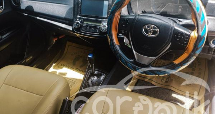 TOYOTA AXIO 2015