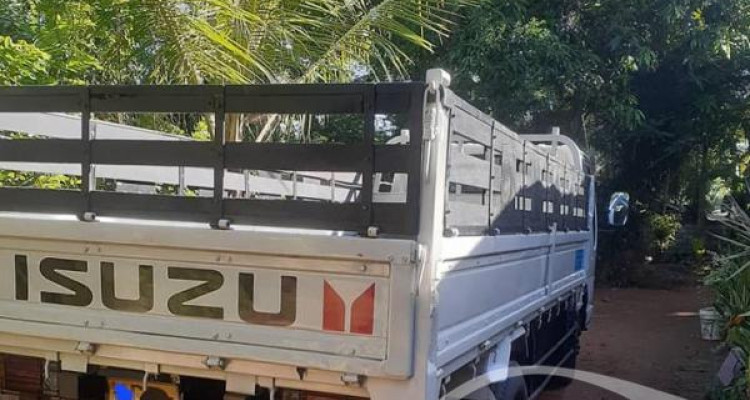 ISUZU ELF 1995