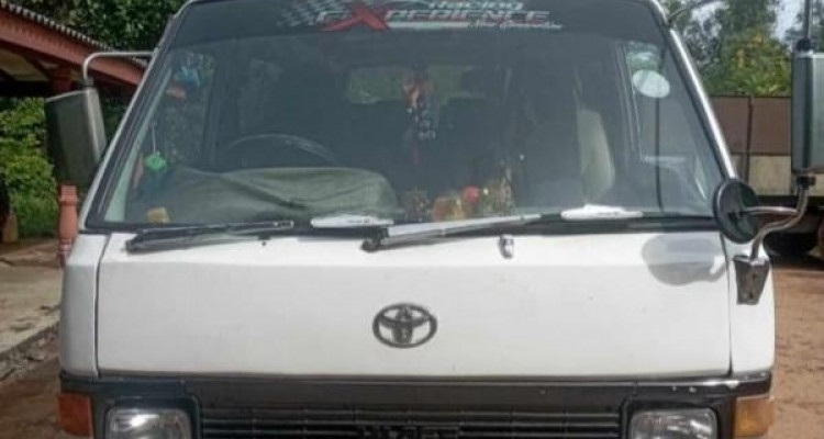 TOYOTA HIACE 1989