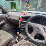 NISSAN BLUEBIRD 1990