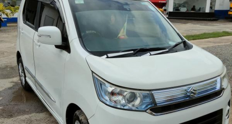 SUZUKI WAGON R 2015