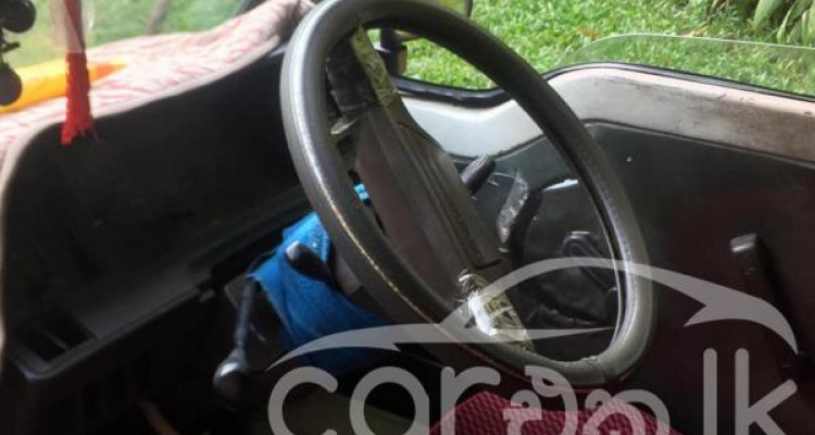 TOYOTA HIACE 1998