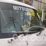 MITSUBISHI MINICAB 2000