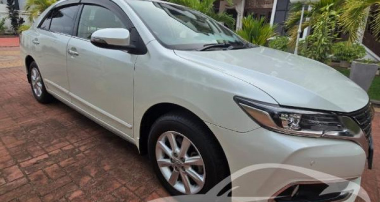 TOYOTA PREMIO 2016