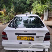 NISSAN PRIMERA 1995