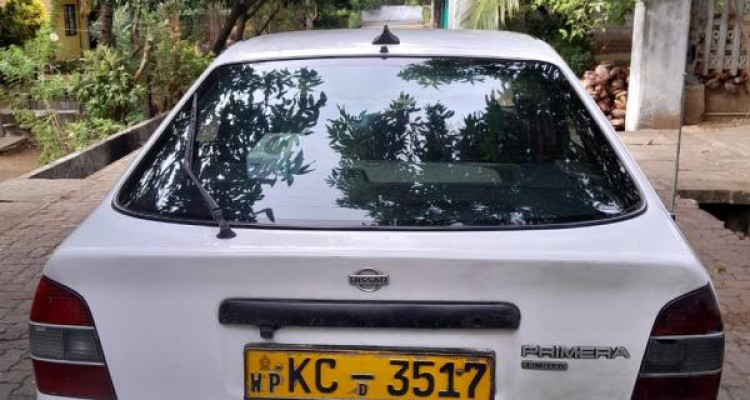 NISSAN PRIMERA 1995