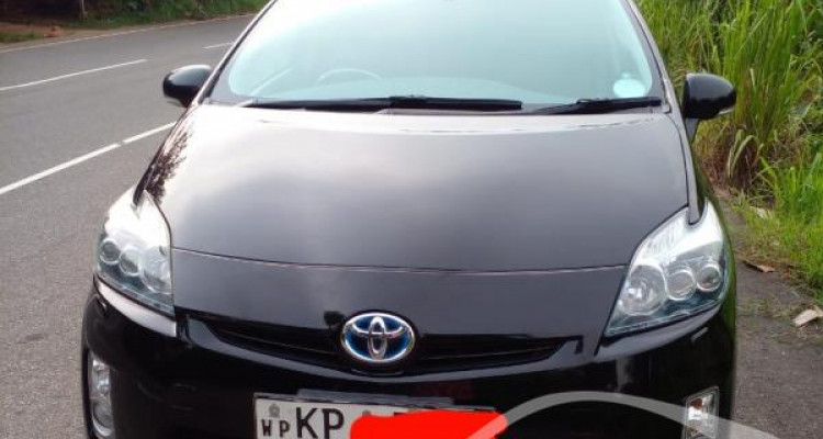 TOYOTA PRIUS 2010