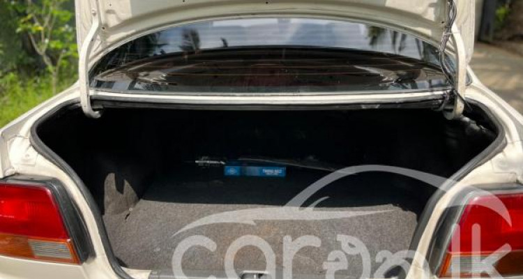 TOYOTA COROLLA 110 1998