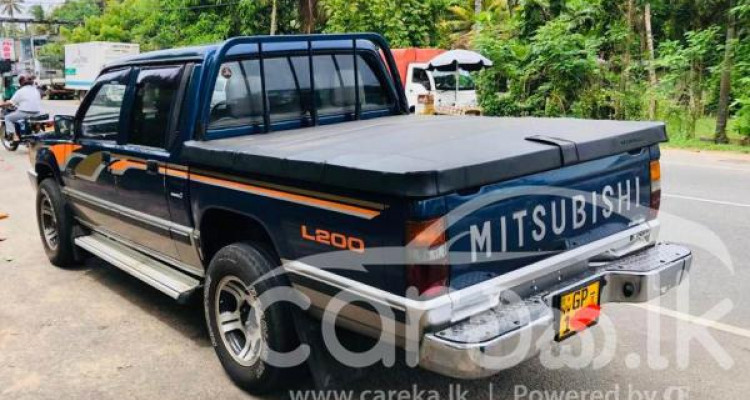 MITSUBISHI L200 2001