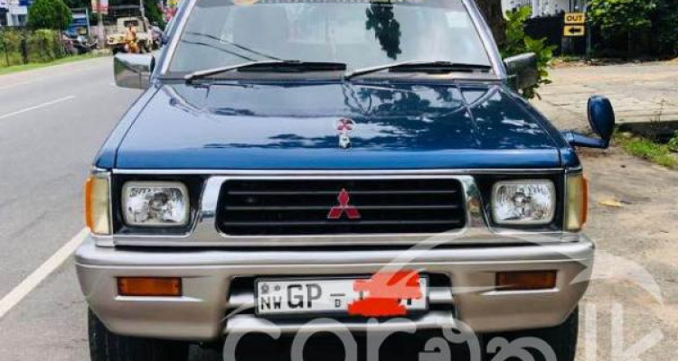 MITSUBISHI L200 2001