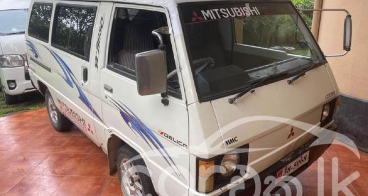 MITSUBISHI DELICA L300 1980