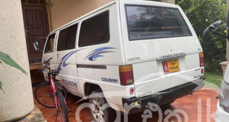 MITSUBISHI DELICA L300 1980