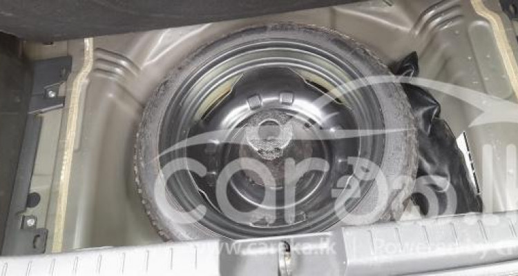 TOYOTA VITZ 2008