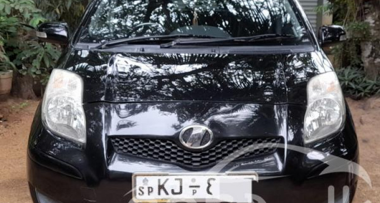 TOYOTA VITZ 2008