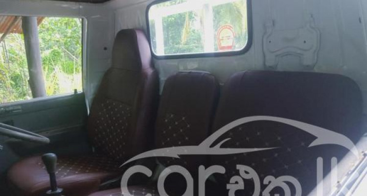 TOYOTA DYNA 1977