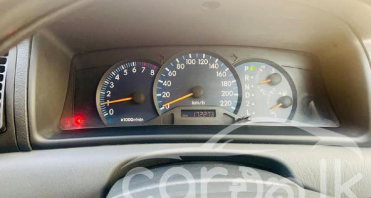 TOYOTA COROLLA 121 2005