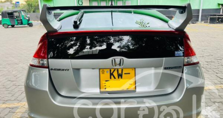 HONDA INSIGHT 2011