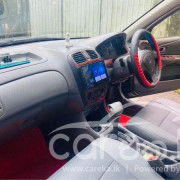 MAZDA FAMILIA 323 1999