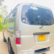 NISSAN CARAVAN E25 2002