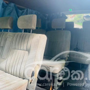 NISSAN CARAVAN E25 2002