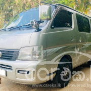NISSAN CARAVAN E25 2002