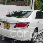 TOYOTA PREMIO 2018