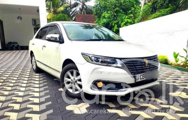 TOYOTA PREMIO 2018