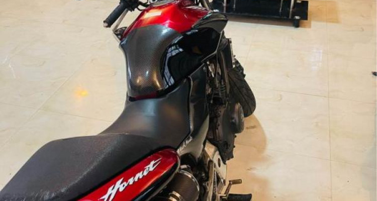 HONDA HORNET 2006
