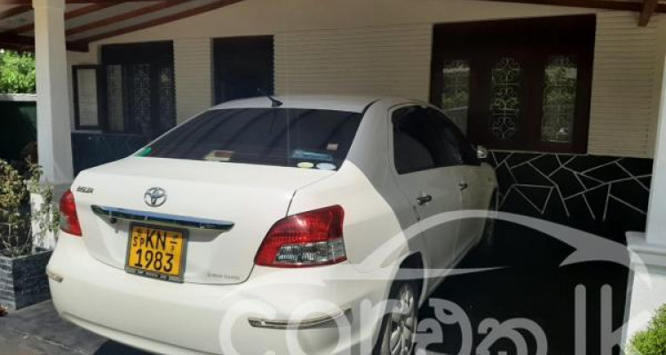 TOYOTA BELTA 2011