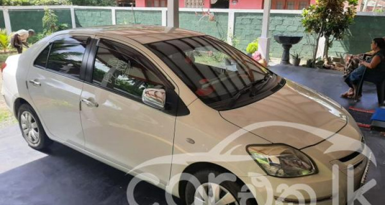 TOYOTA BELTA 2011