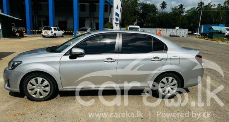 TOYOTA AXIO 2013