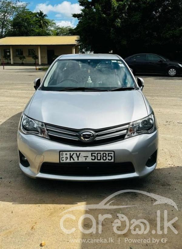TOYOTA AXIO 2013