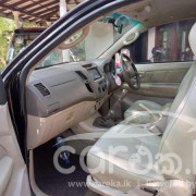 TOYOTA HILUX 2005