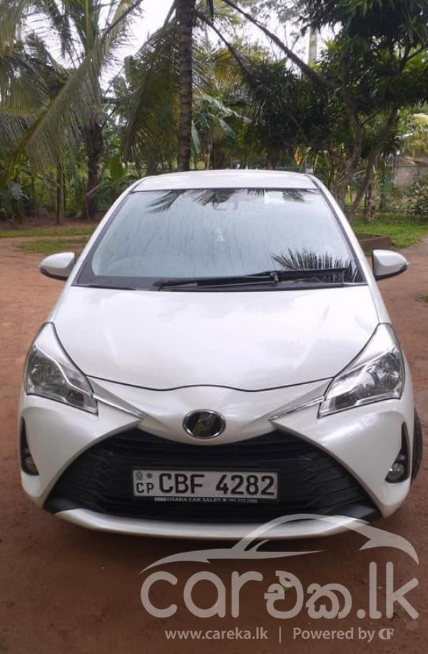 TOYOTA VITZ 2018