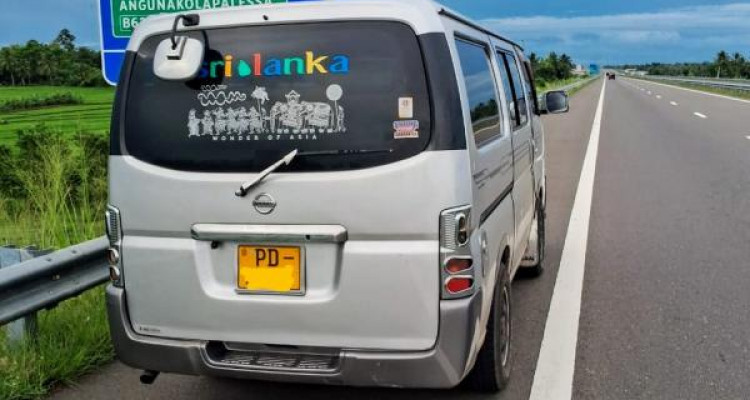 NISSAN CARAVAN E25 2007