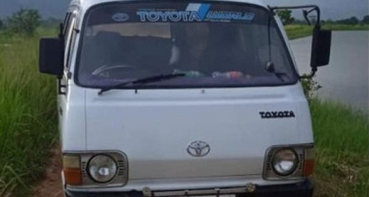 TOYOTA HIACE LH30 1981