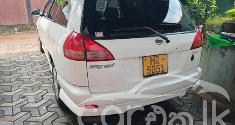 NISSAN WINGROAD 2001