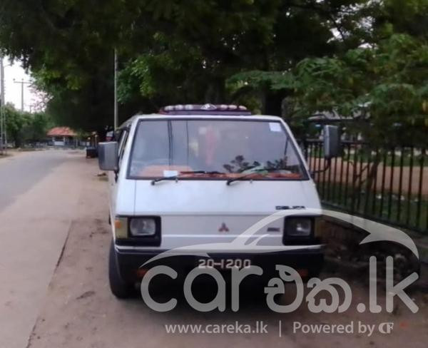 MITSUBISHI DELICA L300 1982