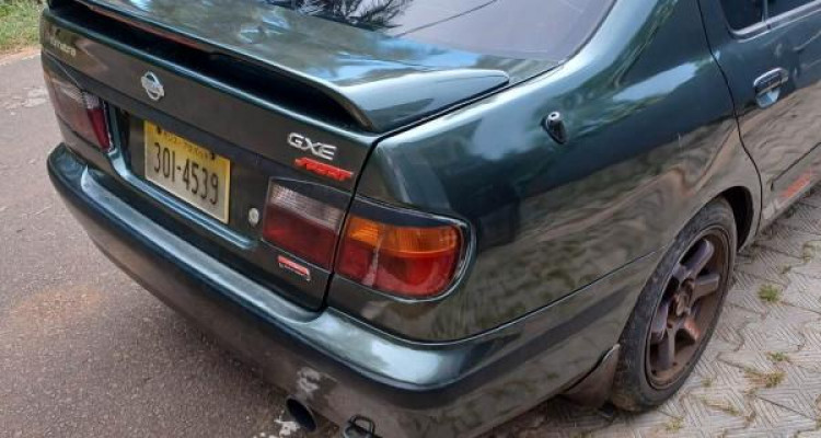 NISSAN PRIMERA 1999