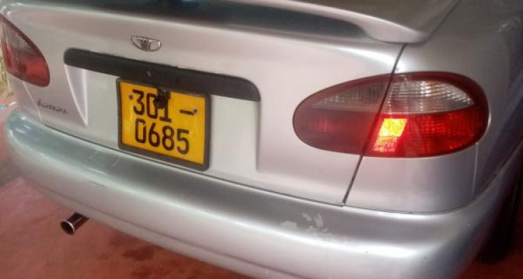 DAEWOO LANOS 2001