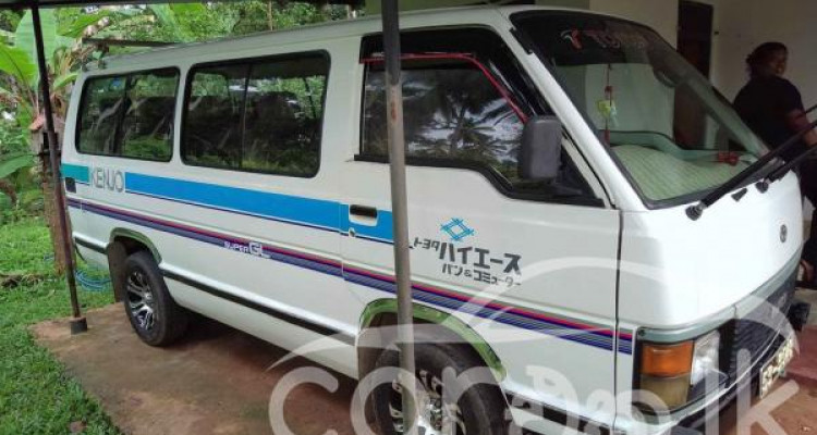 TOYOTA HIACE 1989