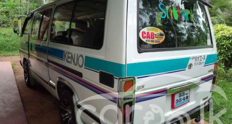 TOYOTA HIACE 1989
