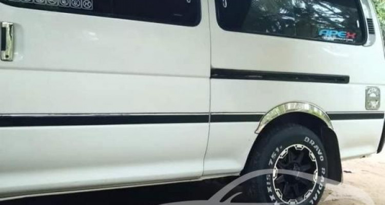 TOYOTA DOLPHIN LH172 1999