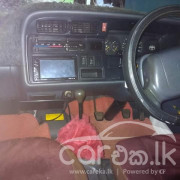 TOYOTA DOLPHIN LH172 1999