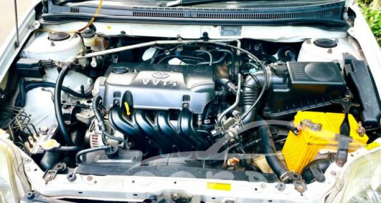 TOYOTA COROLLA 121 2003