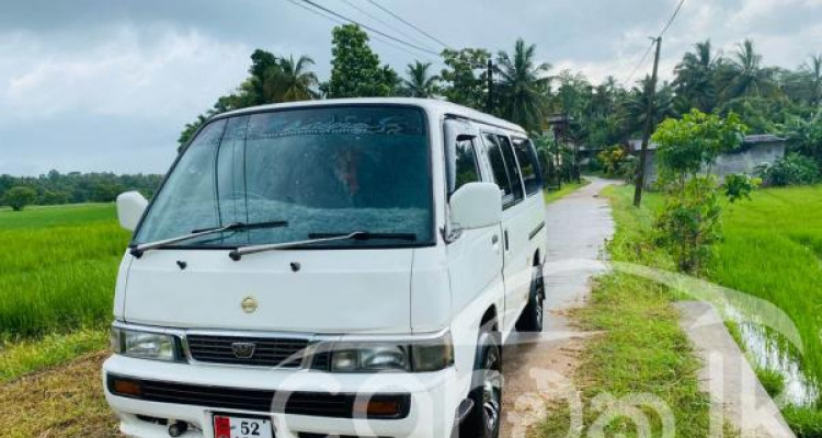 NISSAN CARAVAN 1986