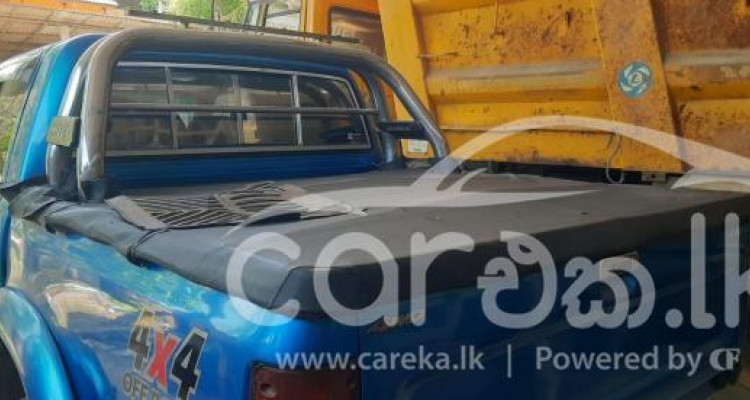 TOYOTA HILUX 1992